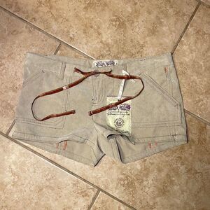 Tan junior short shorts